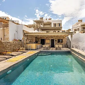 Sea Rock & Sky Private 3* Merchia Beach