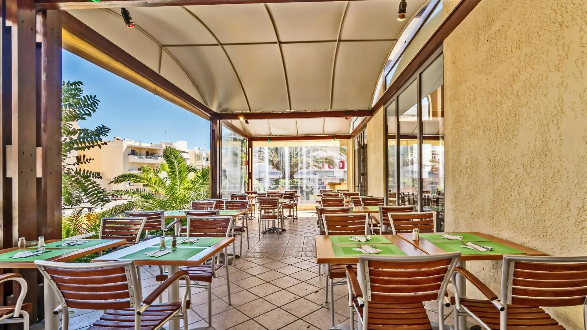 Hotel Lefkoniko Beach & Icarus Suite Apts Rethymno