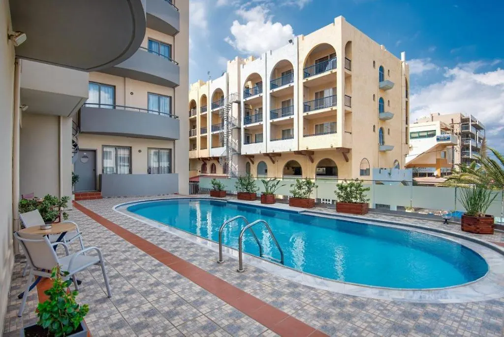 *** 호텔 Lefkoniko Beach & Icarus Suite Apts 레팀노 그리스